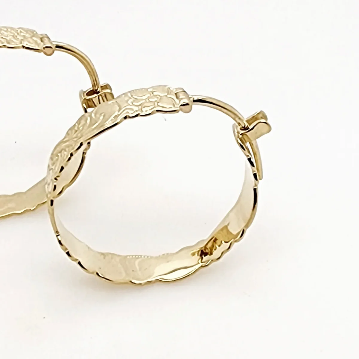 9ct Yellow Gold Hawaiian Design 22mm Hoop Earrings - D9030