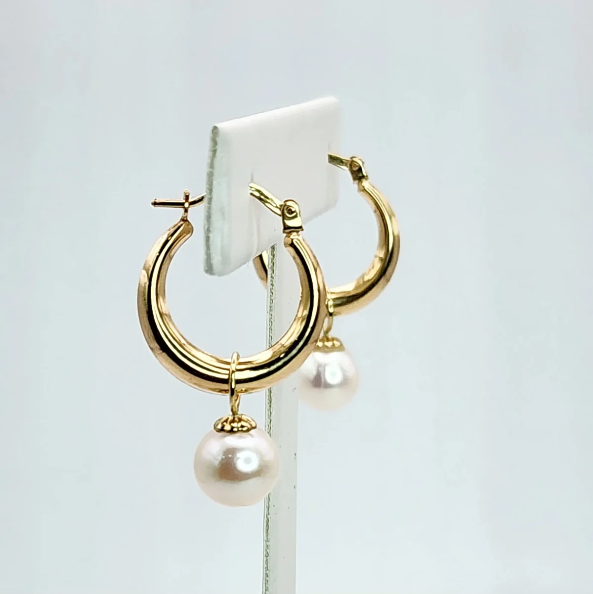 9ct Yellow Gold Hoop Earrings with 8mm Round Cultured Freshwater Pearls