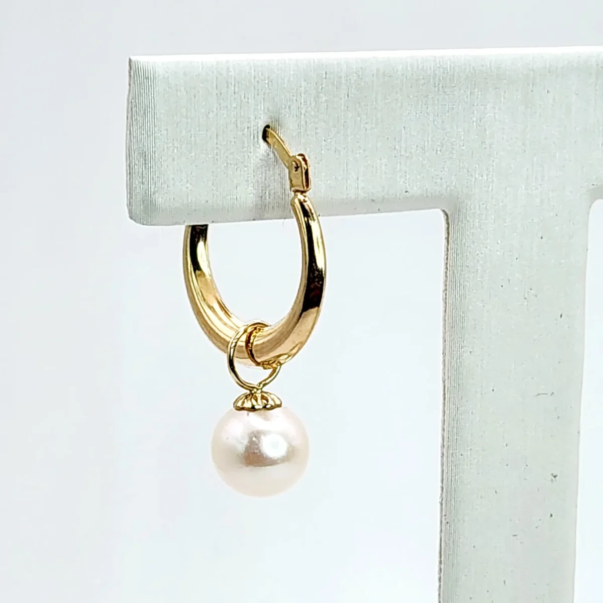 9ct Yellow Gold Hoop Earrings with 8mm Round Cultured Freshwater Pearls