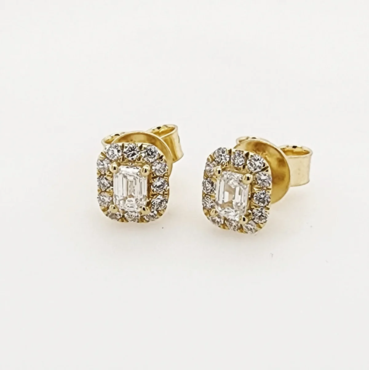 9ct Yellow Gold Lab-Grown 0.52ct Diamond Cluster Stud Earrings - AUER840