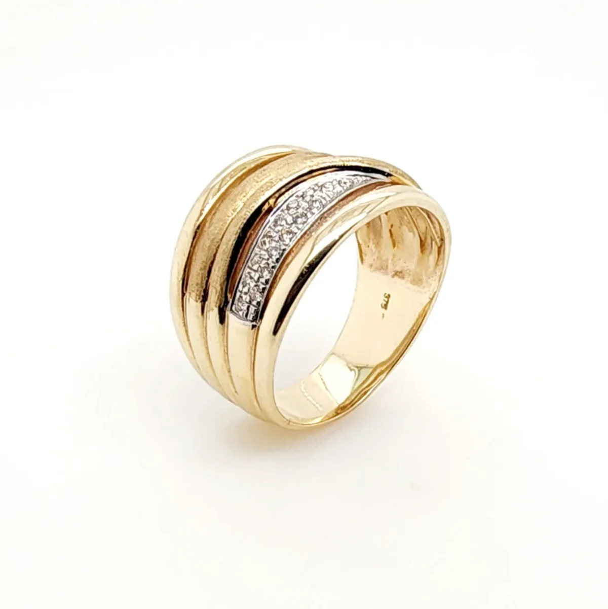 9ct Yellow Gold Ladies Crossover Diamond Ring With 0.22ct Diamond Setting