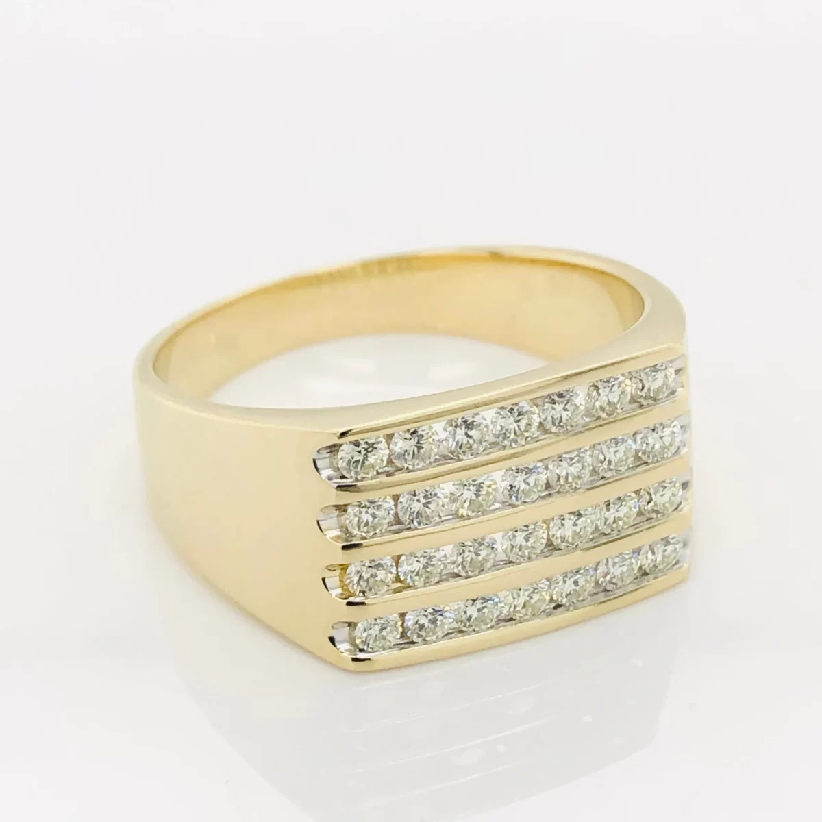 9ct Yellow Gold Men's Ring with 1 Carat TW of Diamonds