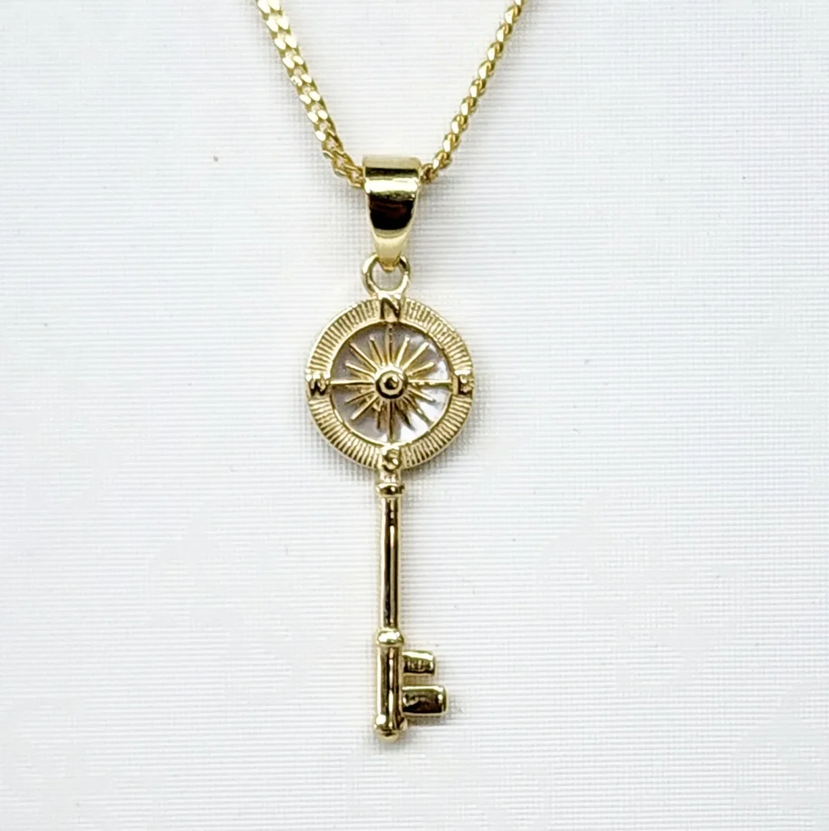 9ct Yellow Gold Mother of Pearl Compass Key Pendant