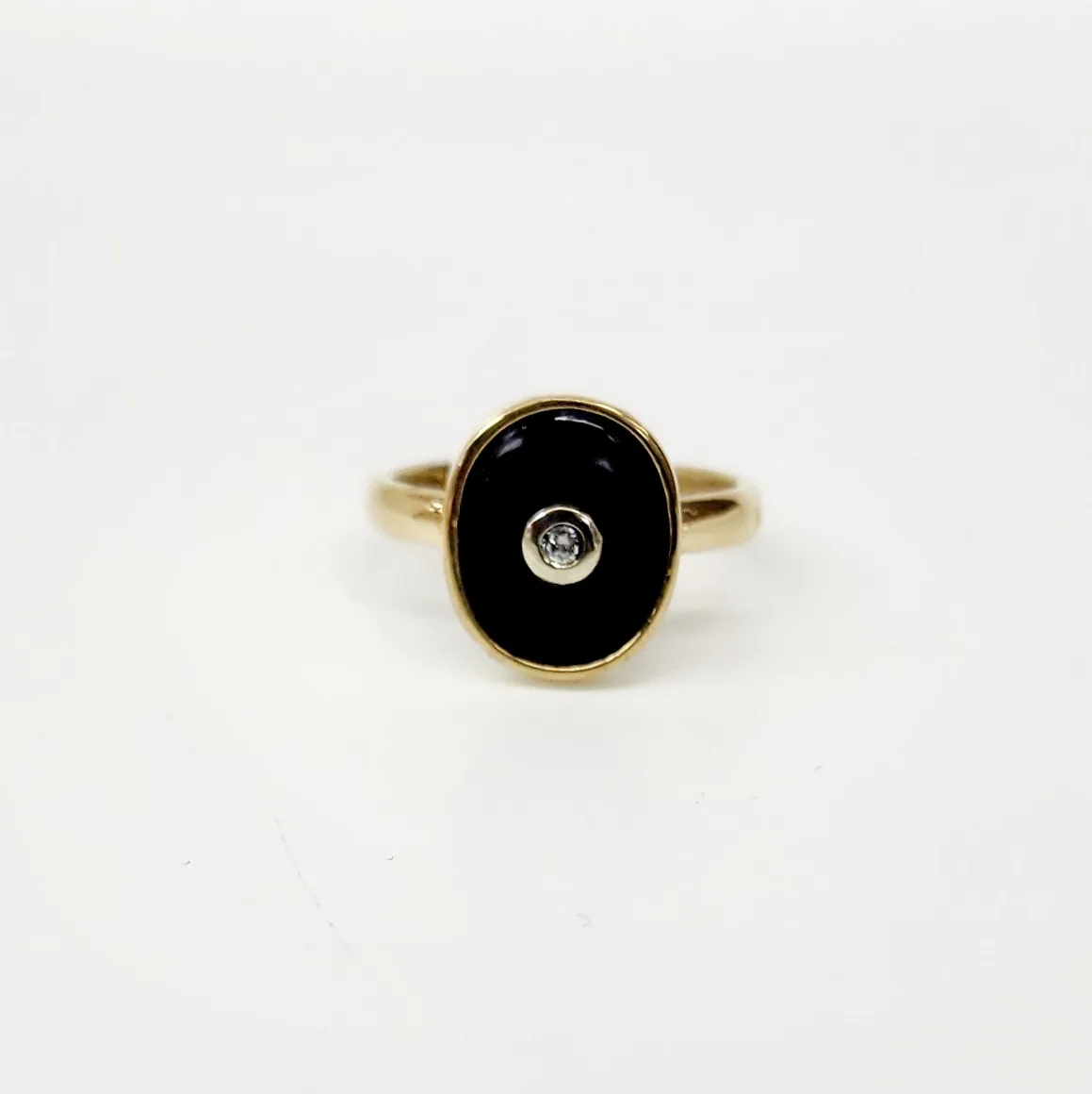 9ct Yellow Gold Oval Black Onyx & Diamond Ring