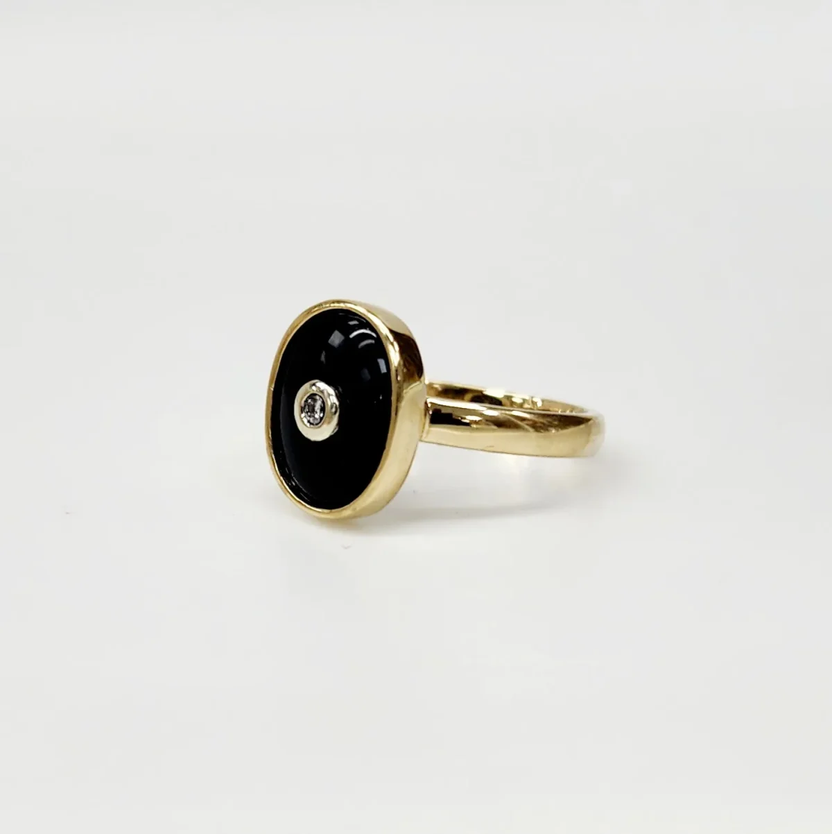 9ct Yellow Gold Oval Black Onyx & Diamond Ring