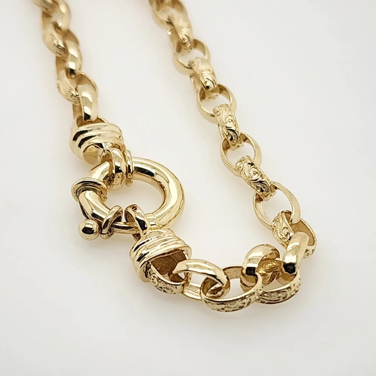 9ct Yellow Gold Oval Engraved Belcher Bolt Ring Bracelet 21cm Long