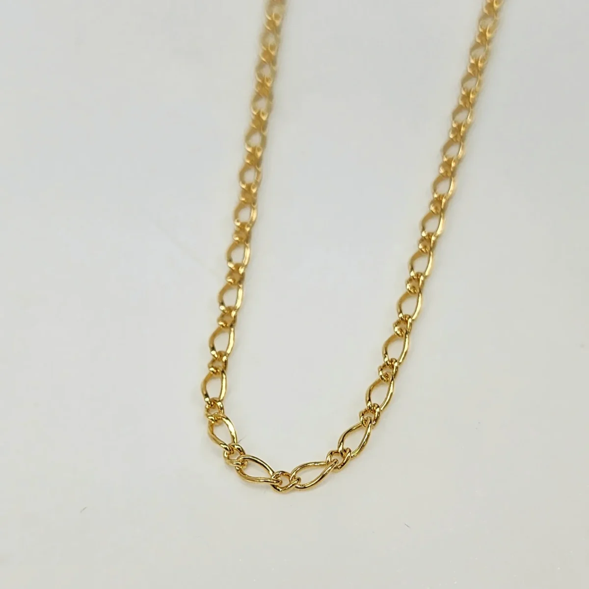 9ct Yellow Gold Oval Figaro 60 Gauge 1/1 Chain - 60cm
