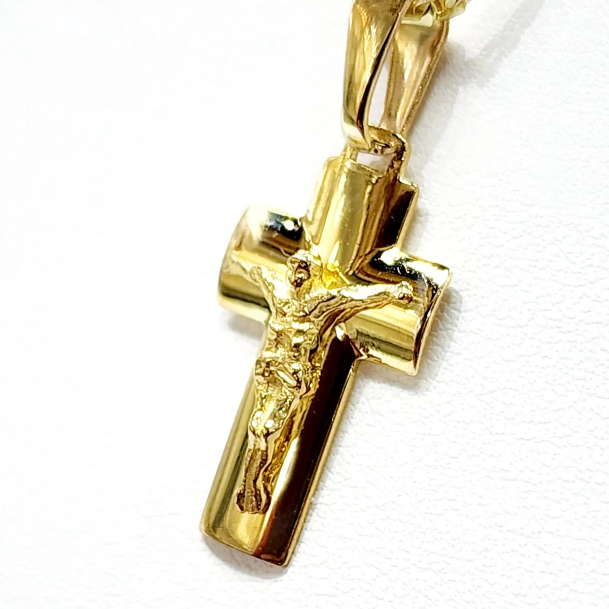9ct Yellow Gold Polished Crucific Cross Pendant 12mm Wide