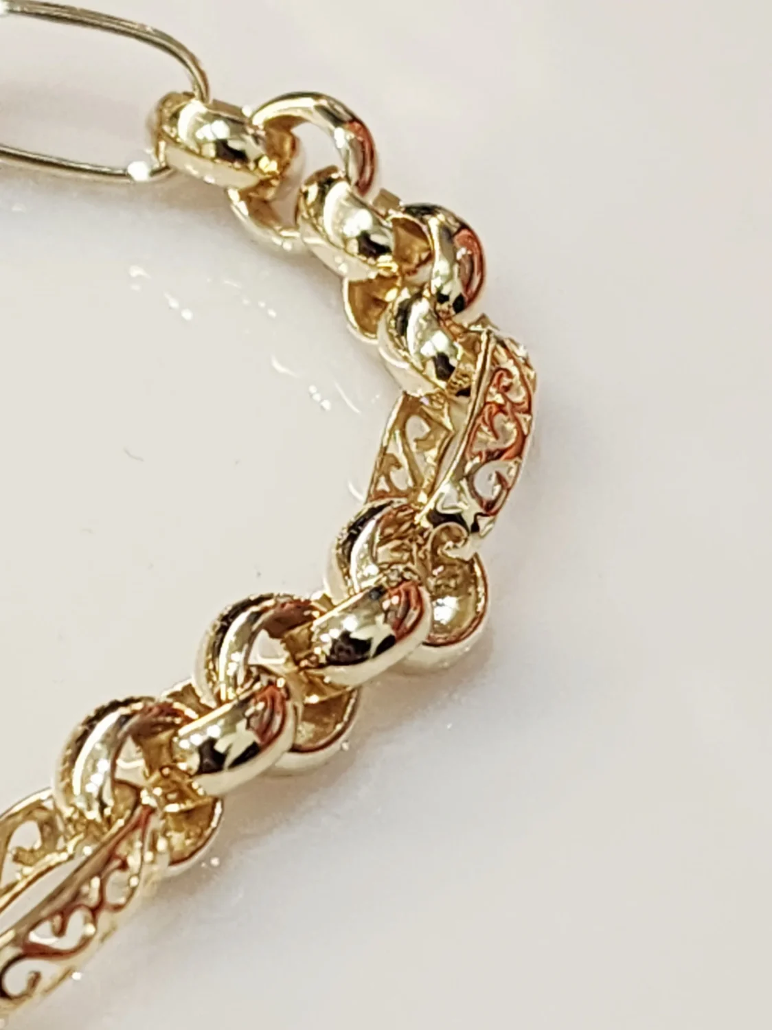9ct Yellow Gold Puff Heart Padlock Bracelet – 19cm, 15.50g Solid & Filigree Link Design - 9CTCYBA288