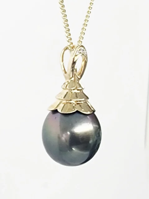 9CT Yellow Gold Tahitian Black Pearl Pendant with Diamond Accents – 11.5mm–12mm - 9CTTLZTBPDIA