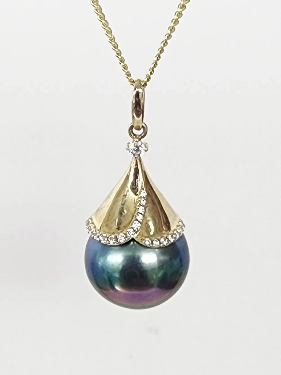 9CT Yellow Gold Tahitian Black Pearl Pendant with Diamond Accents – 13mm–13.5mm - 9CTLLZTBPDIA
