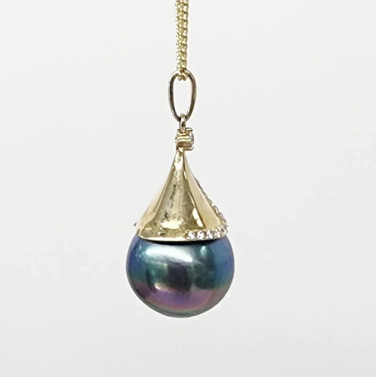 9CT Yellow Gold Tahitian Black Pearl Pendant with Diamond Accents – 13mm–13.5mm - 9CTLLZTBPDIA
