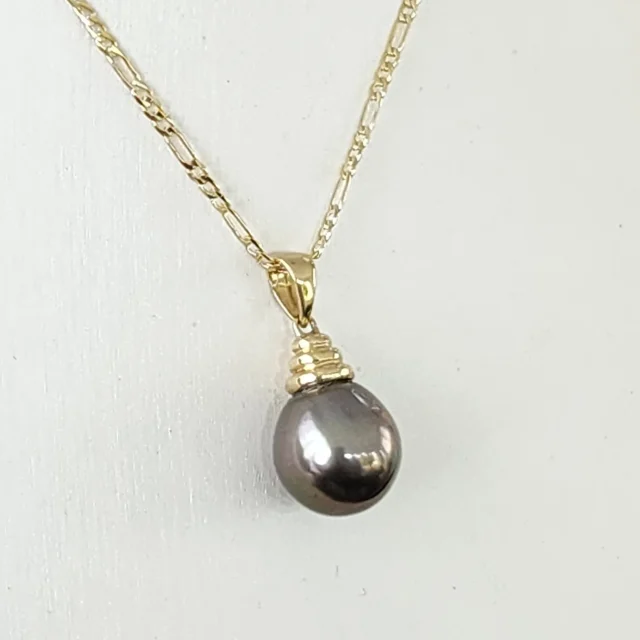 9ct Yellow Gold Tahitian Teardrop Black Pearl Pendant 13-13.5mm Round