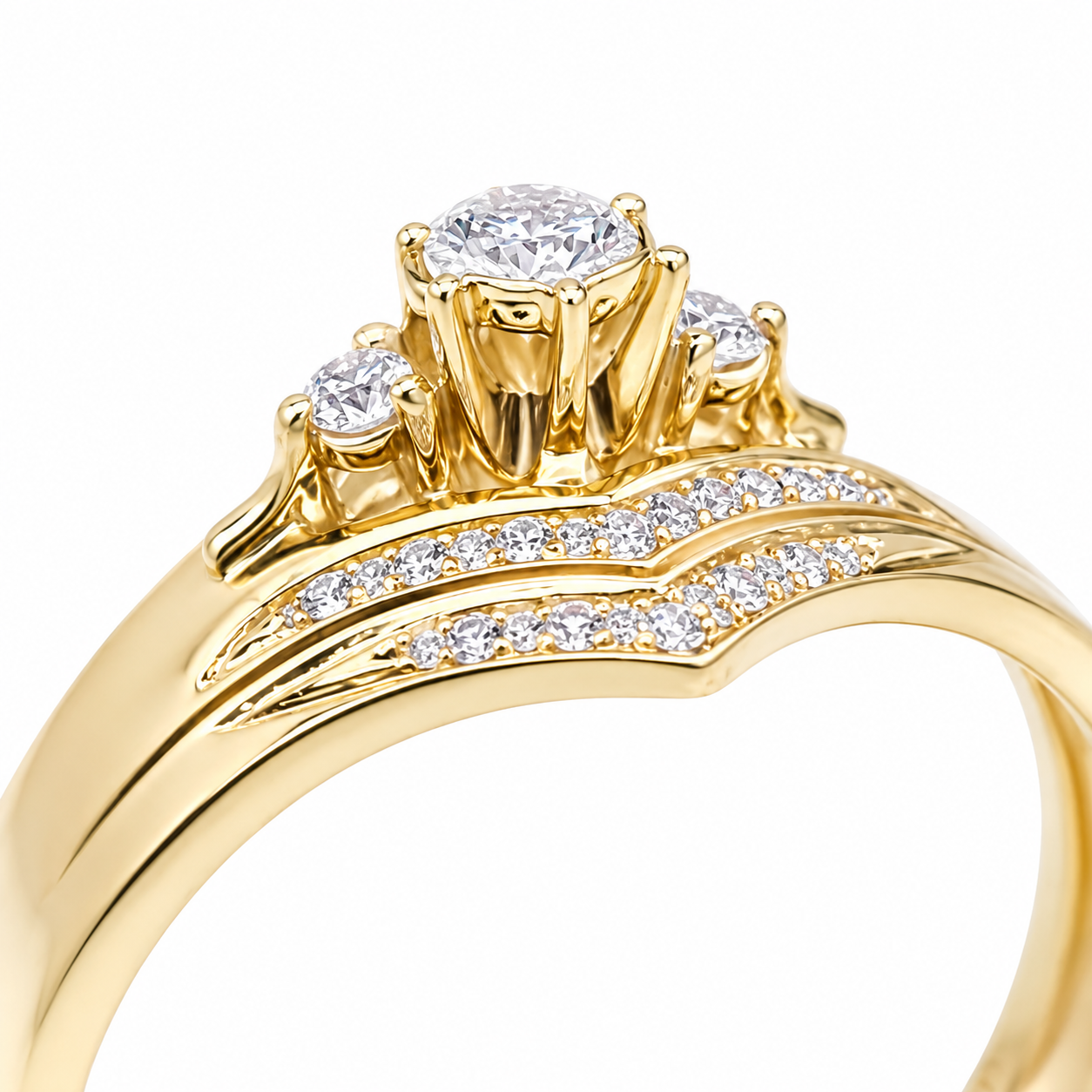 9ct Yellow Gold Cubic Zirconia 2 Piece Bridal Ring Set – Three Stone Engagement Ring with Split Chevron Wedding Band 9ct Yellow Gold Cubic Zirconia 2 Piece Bridal Ring Set – Three Stone Engagement Ring with Split Chevron Wedding Band
