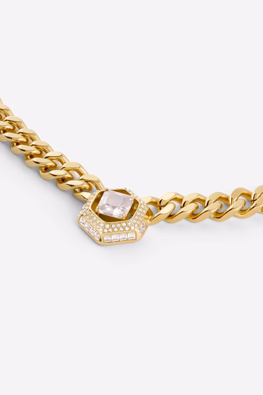GUESS Lioness Queen Necklace Gold – Crystal Octagon Pendant Stainless Steel Chain - JUBN06185JWYGT/U