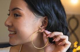  gold hoop earrings