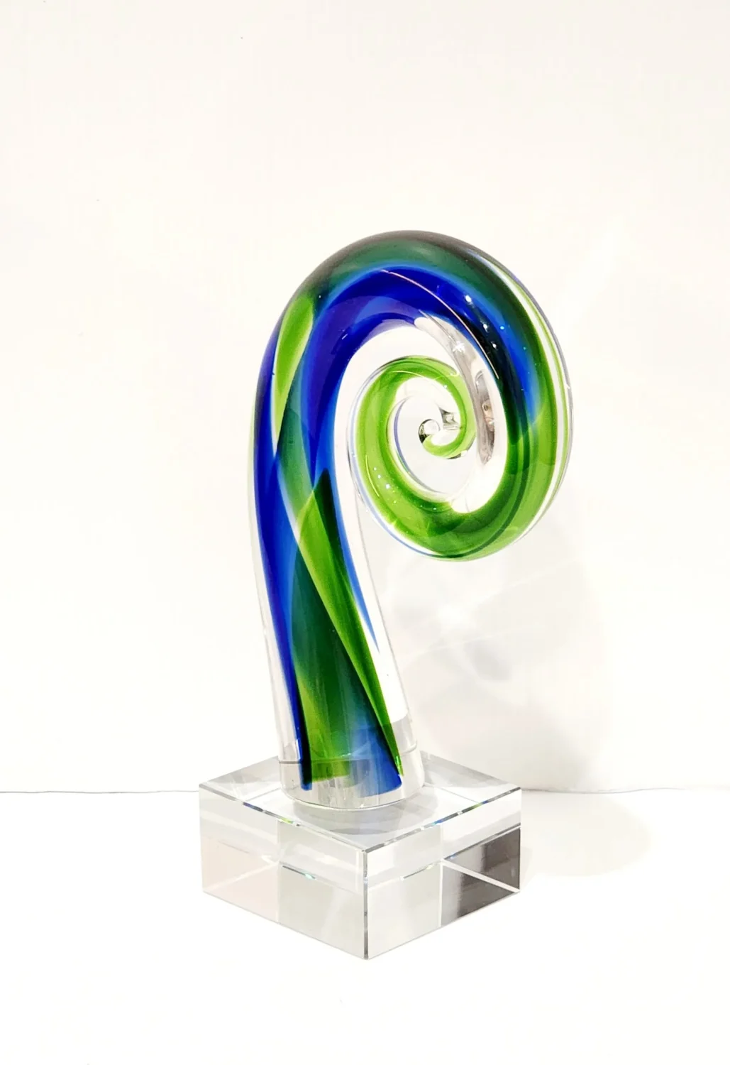 Beautiful Maori Design Koru - Punga Green & Blue Glass Award / Trophy - 170mm High