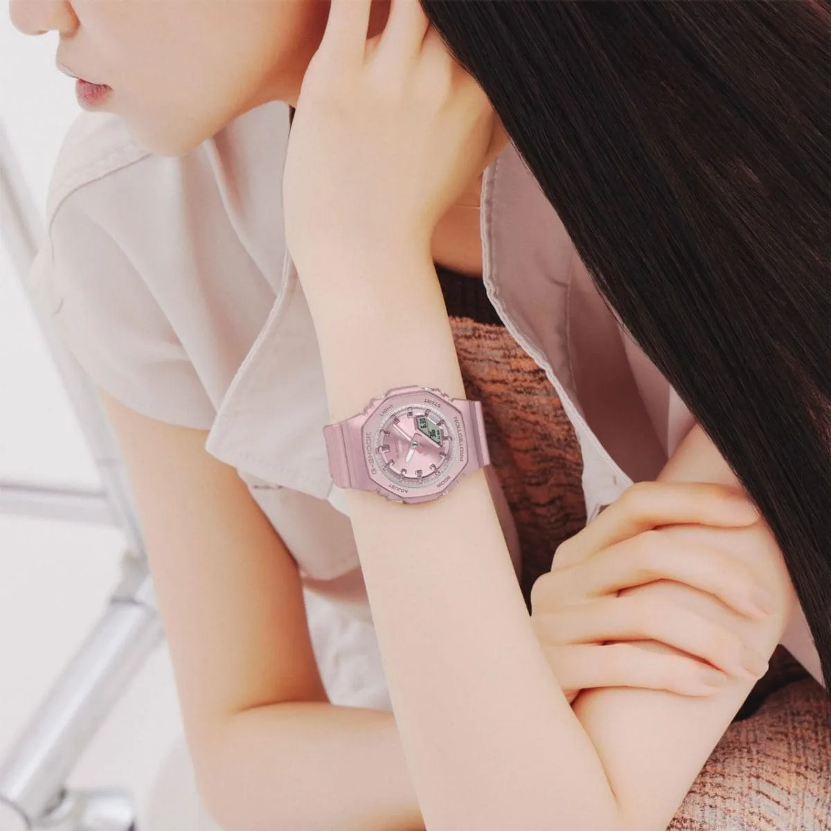 Casio G-Shock GMA-P2100ST-4ADR Women’s Analog-Digital Resin Watch, 200 m Water Resistance, Pearlescent Finish