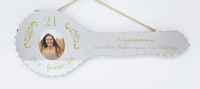 Golden Print Design Mirrored/Glass Photo 21st Birthday Key with "To a Special Son" - SJ2403