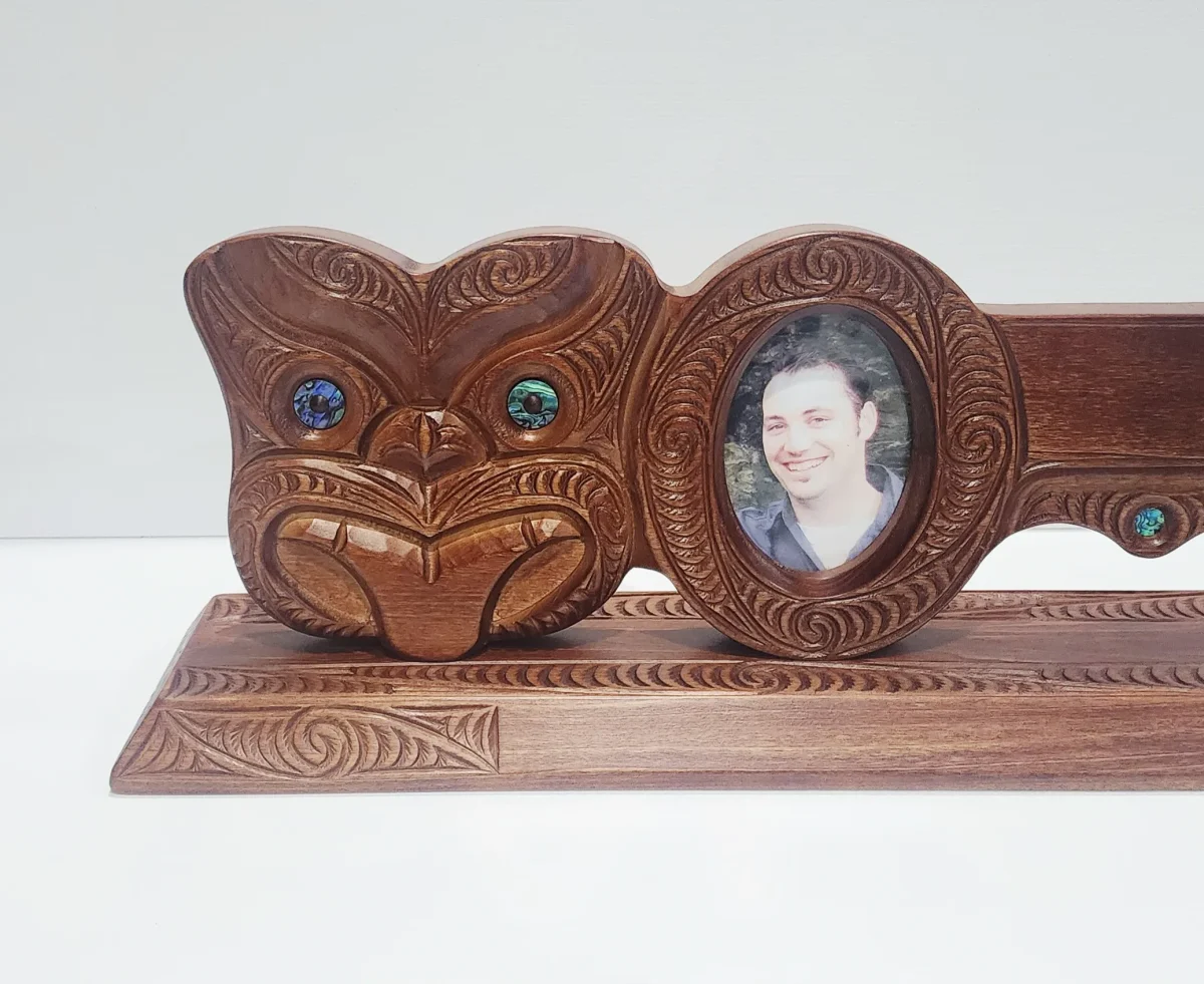 Hand Carved Māori Mask 21st Birthday Key with Paua Shell Eyes & Photo Frame – Large Display Stand