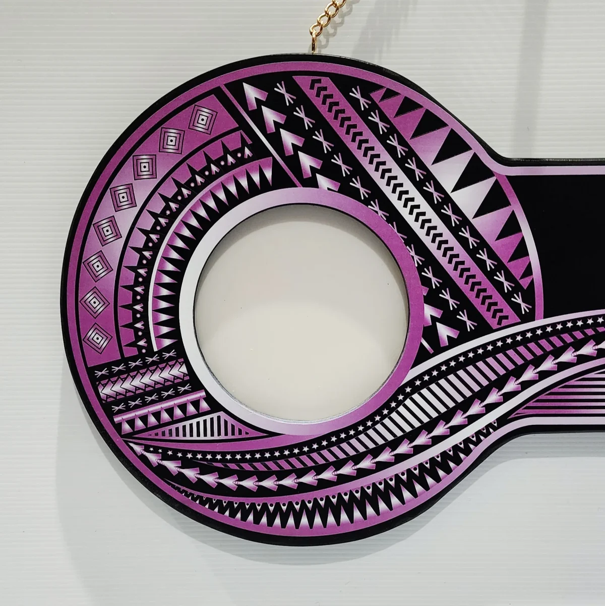 Island Design Purple & White Theme Colour UV Printed Wooden Birthday Key with "Kiribati Flag"  – SJ2258