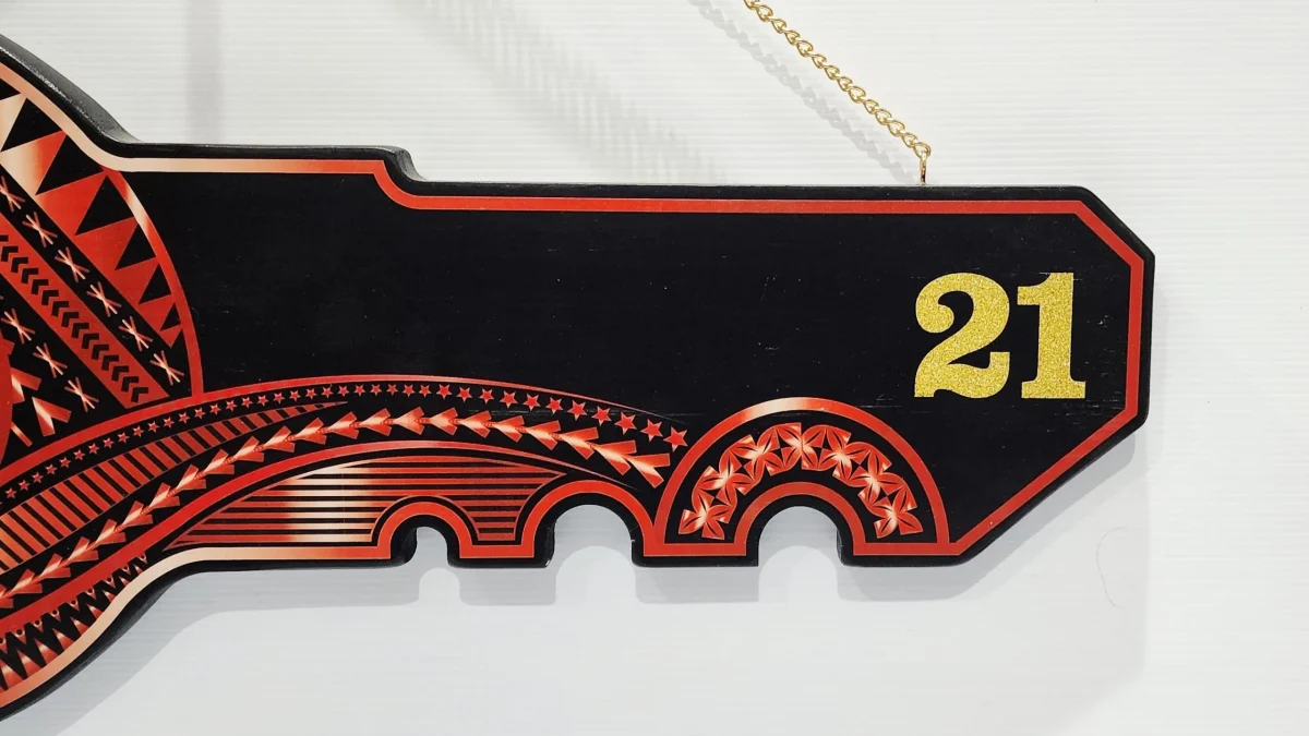 Island Design Red & White Theme Colour UV Printed Wooden Birthday Key with "21"  – SJ2248