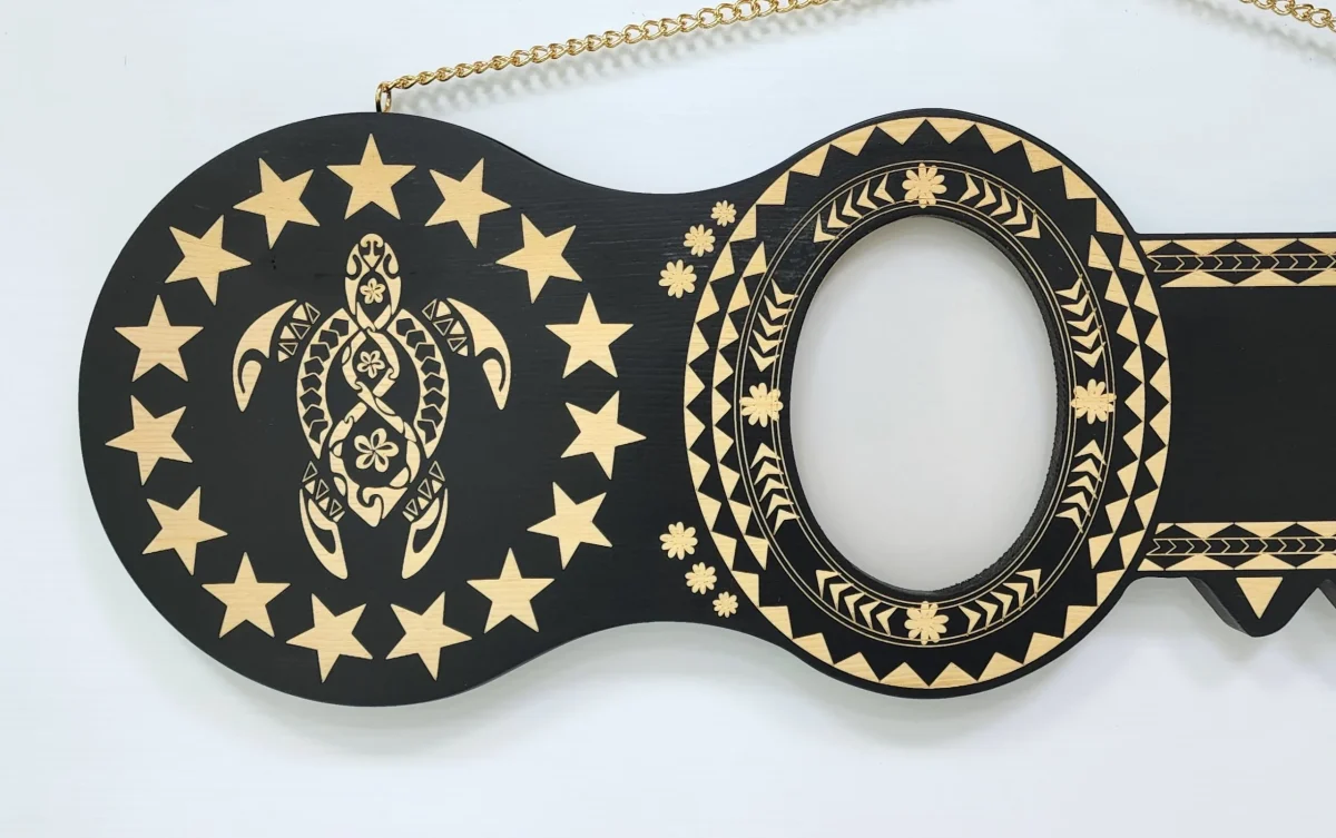 Island Design Wooden Birthday Key with Laser Engraved 15 Stars and Turtle & 21 – Design SJ2474