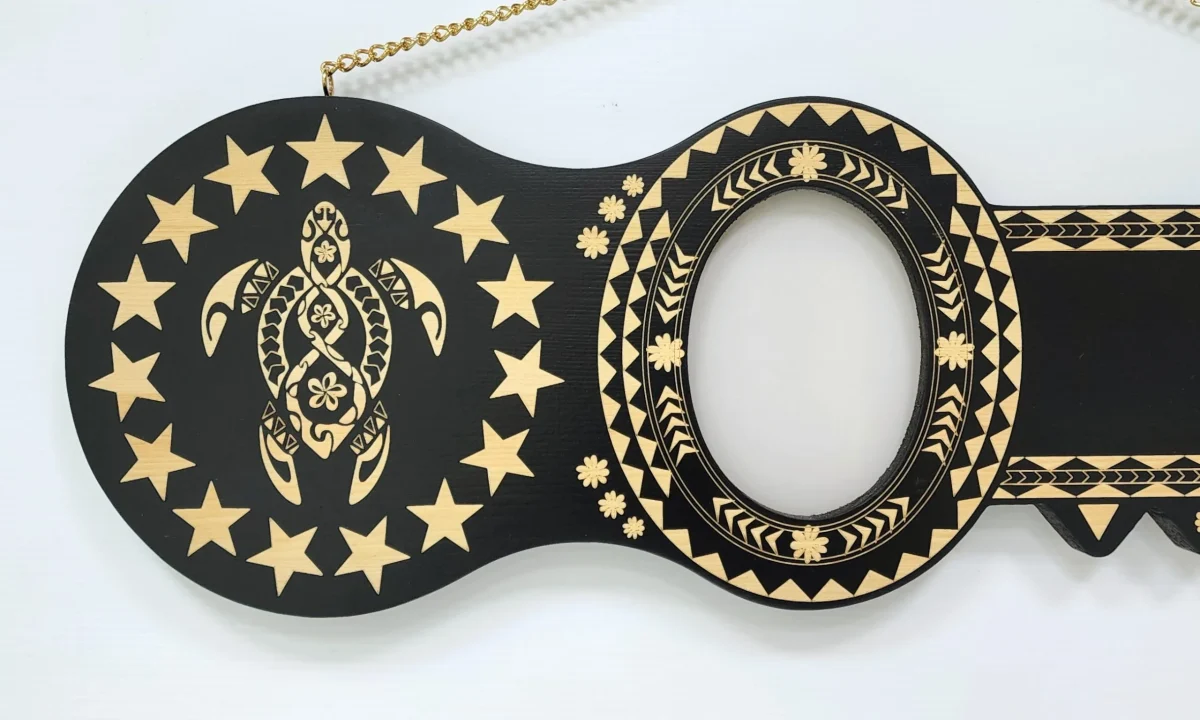 Island Design Wooden Birthday Key with Laser Engraved 15 Stars and Turtle – Design SJ2478