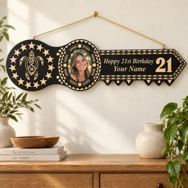 Island Design Wooden Birthday Key with Laser Engraved 15 Stars and Turtle & 21 – Design SJ2474
