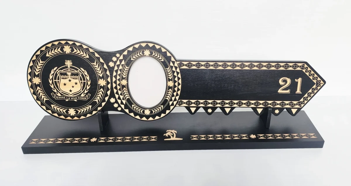 Island Design Wooden Birthday Key with "Samoan Sila" & "21" Laser Engraved  – SJ2102BLK