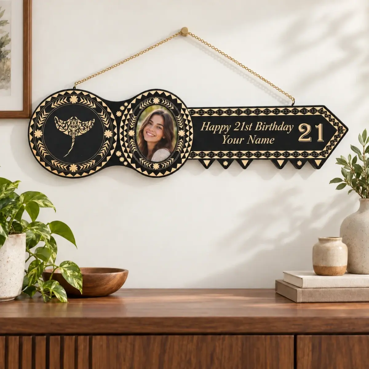 Island Design Wooden Birthday Key with "Stingray" & "21" Laser Engraved – SJ22529BLK