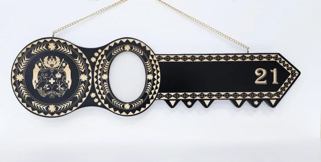 Island Design Wooden Birthday Key with "Tongan Sila" & "21" Laser Engraved  – SJ2106BLK