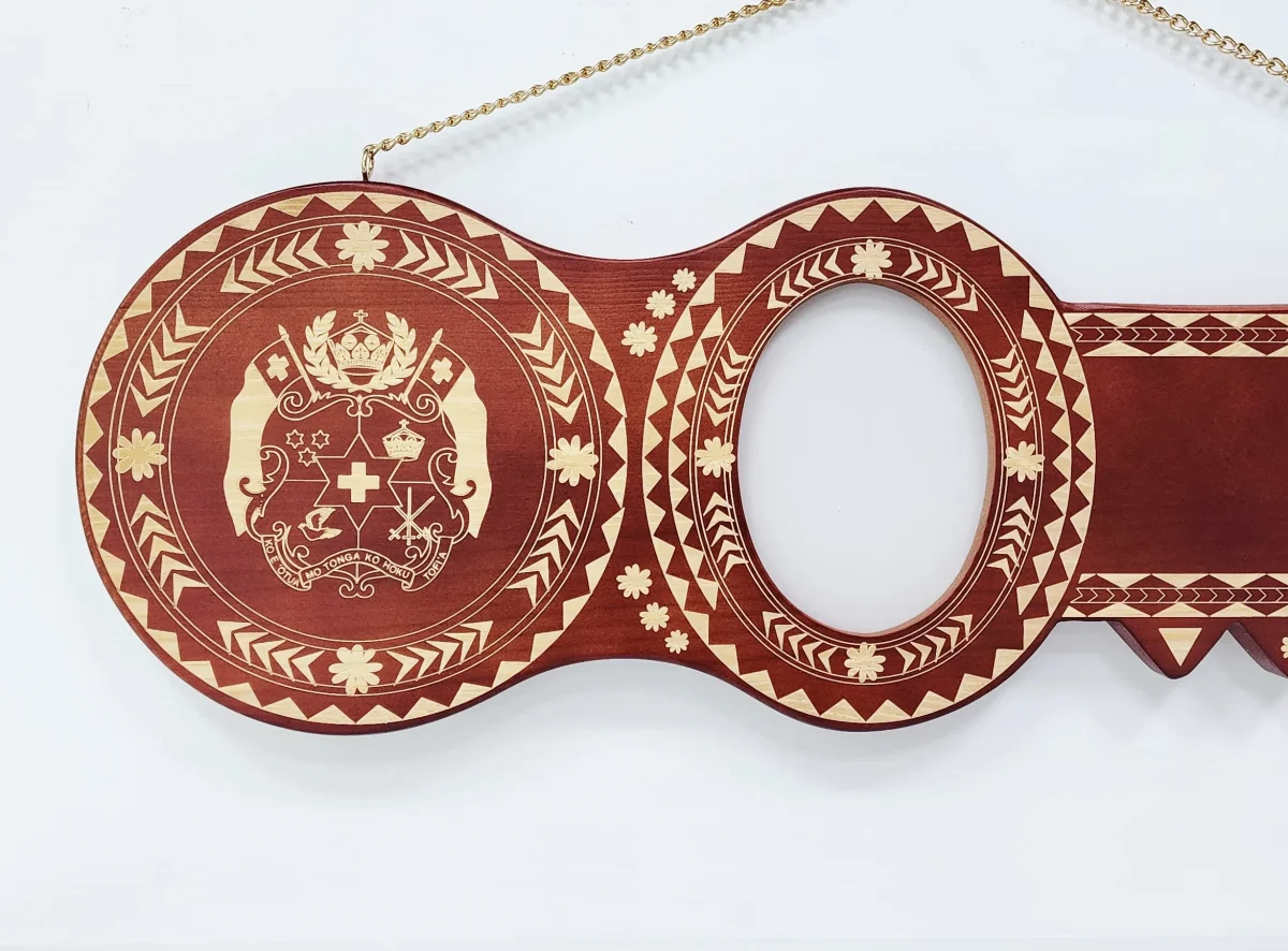 Island Design Wooden Birthday Key with "Tongan Sila" Laser Engraved  – SJ2105DB