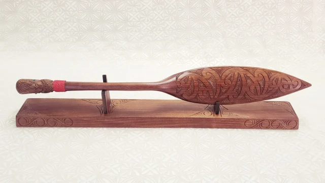 Large Hand Carved Māori Hoe Waka Paddle on Display Base – Wooden Carving Made in New Zealand - WM541