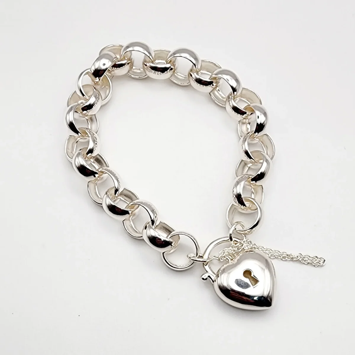 Large Sterling Silver 21cm Round Belcher Bracelet With Puff Heart Padlock