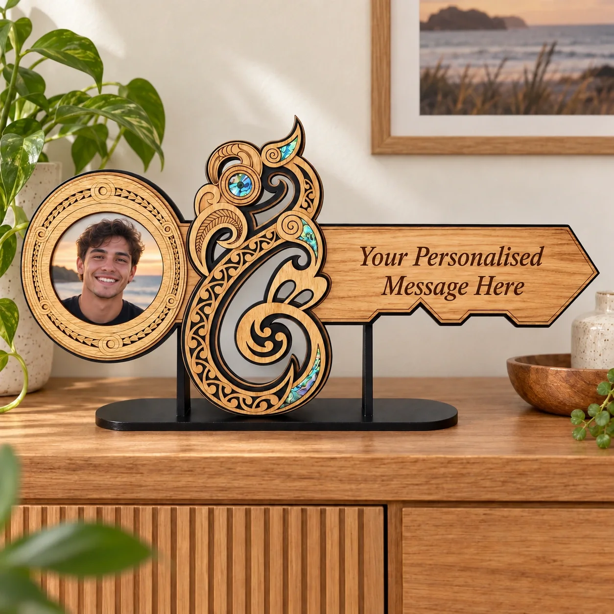 Manaia The Guardian Spirit Birthday Key with Removable Stand - 21MA-MANIA