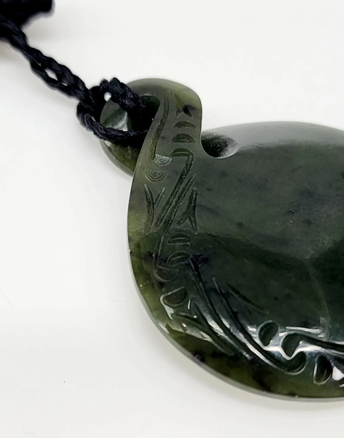 New Zealand Engraved Single Twist Greenstone Necklace