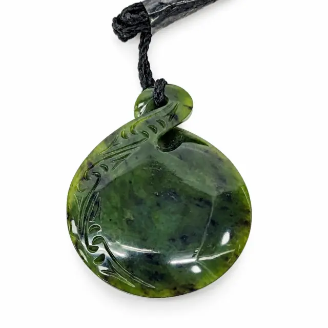 New Zealand Engraved Single Twist Greenstone Necklace