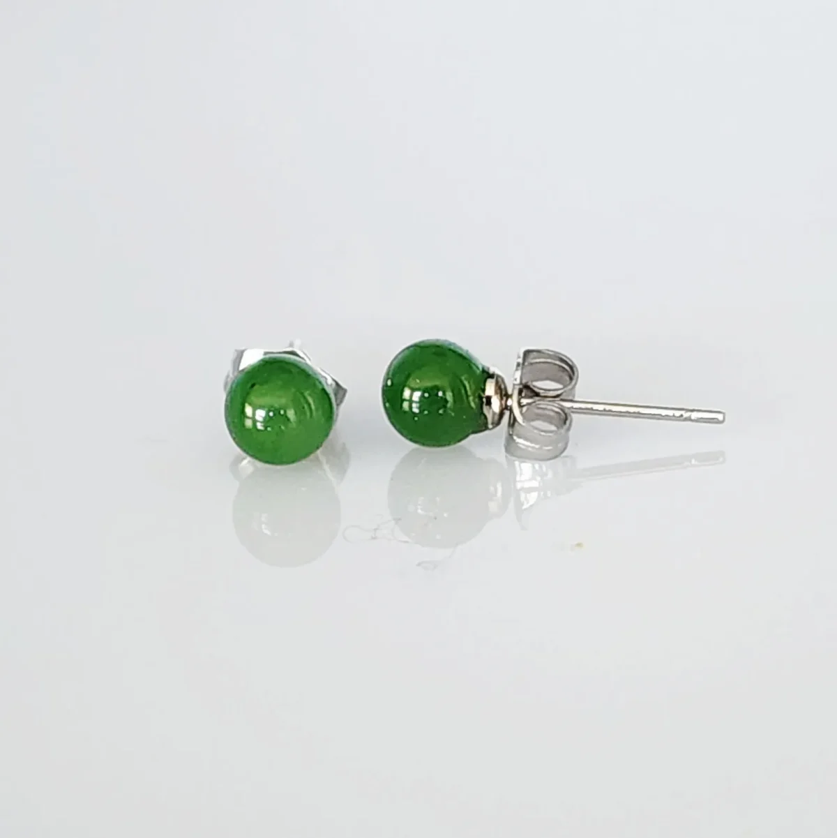 New Zealand Greenstone 5mm Round Sterling Silver Stud Earrings - ES5B.9