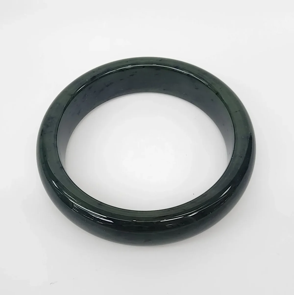 New Zealand Greenstone (Pounamu) Bangle – 63mm – 17mm Wide – Half Round Polished - BANWDOZ-63