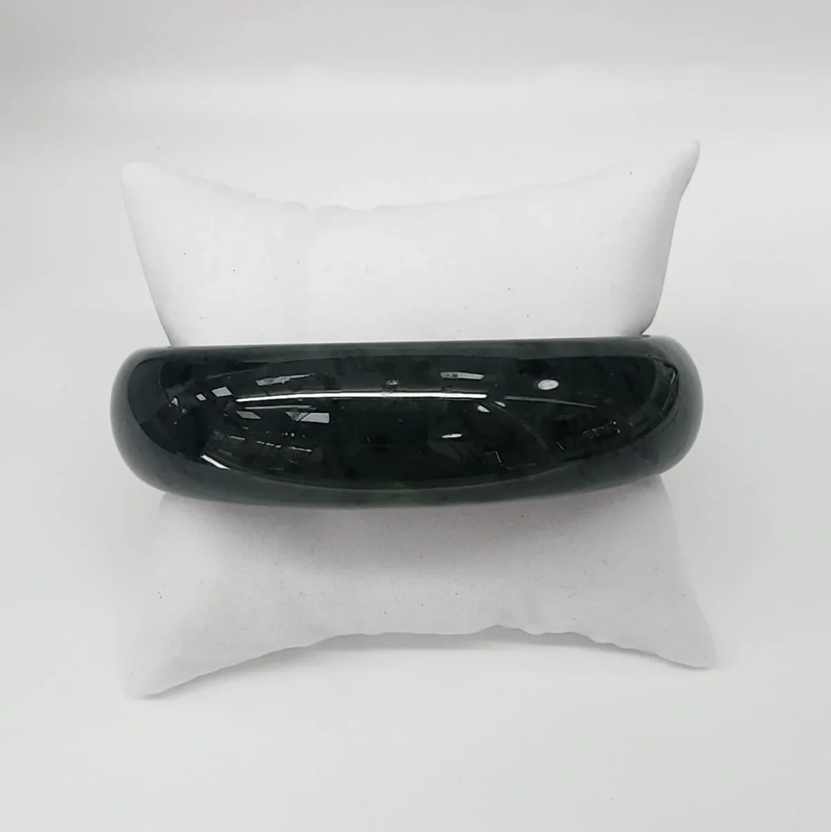 New Zealand Greenstone (Pounamu) Bangle – 65mm – 18mm Wide Half Round Polished - BANWDOZ-65