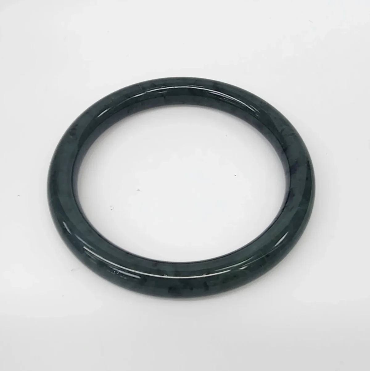 New Zealand Greenstone (Pounamu) Bangle – 66mm Internal Diameter – 10mm Round Polished - GSJ66/03