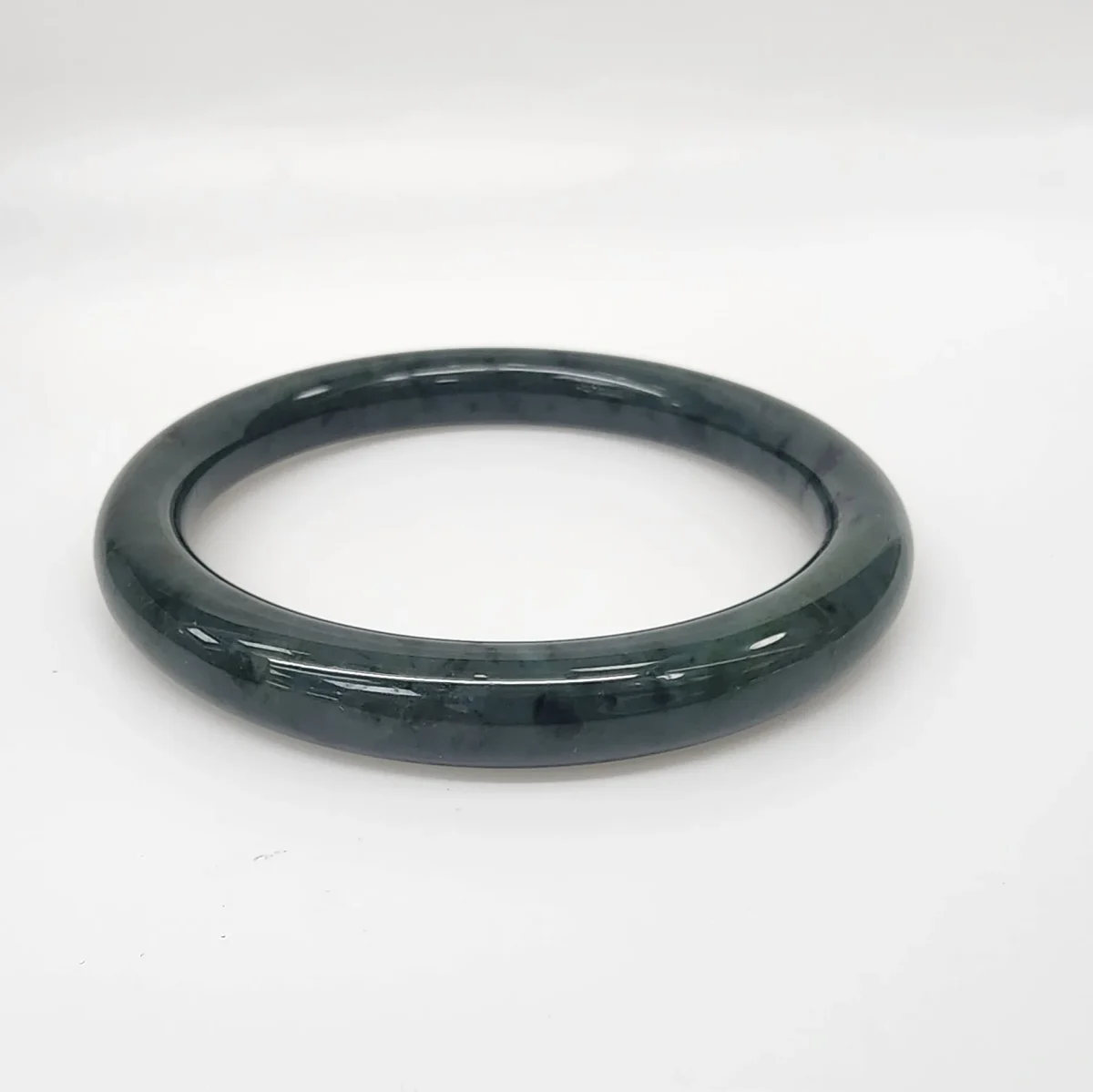 New Zealand Greenstone (Pounamu) Bangle – 66mm Internal Diameter – 10mm Round Polished - GSJ66/03