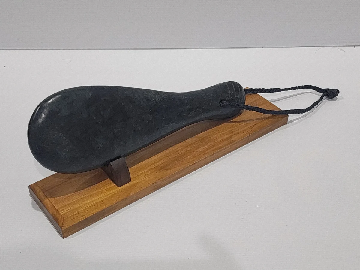 New Zealand Greenstone / Pounamu Mere (300mm Long) with Stand