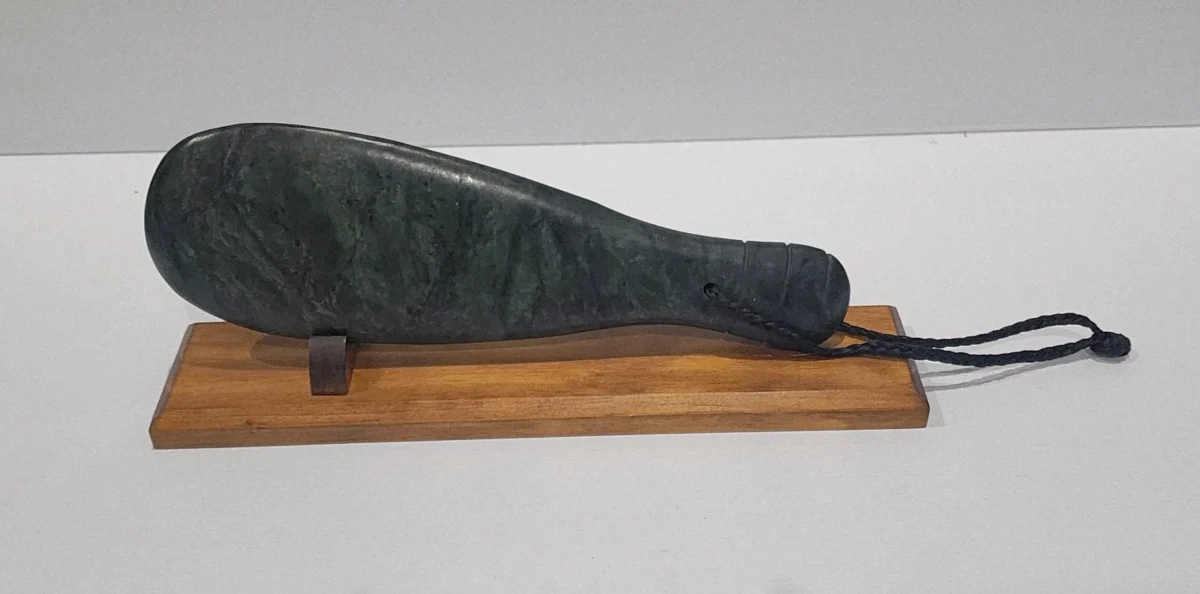 New Zealand Greenstone / Pounamu Mere (370mm Long) with Stand