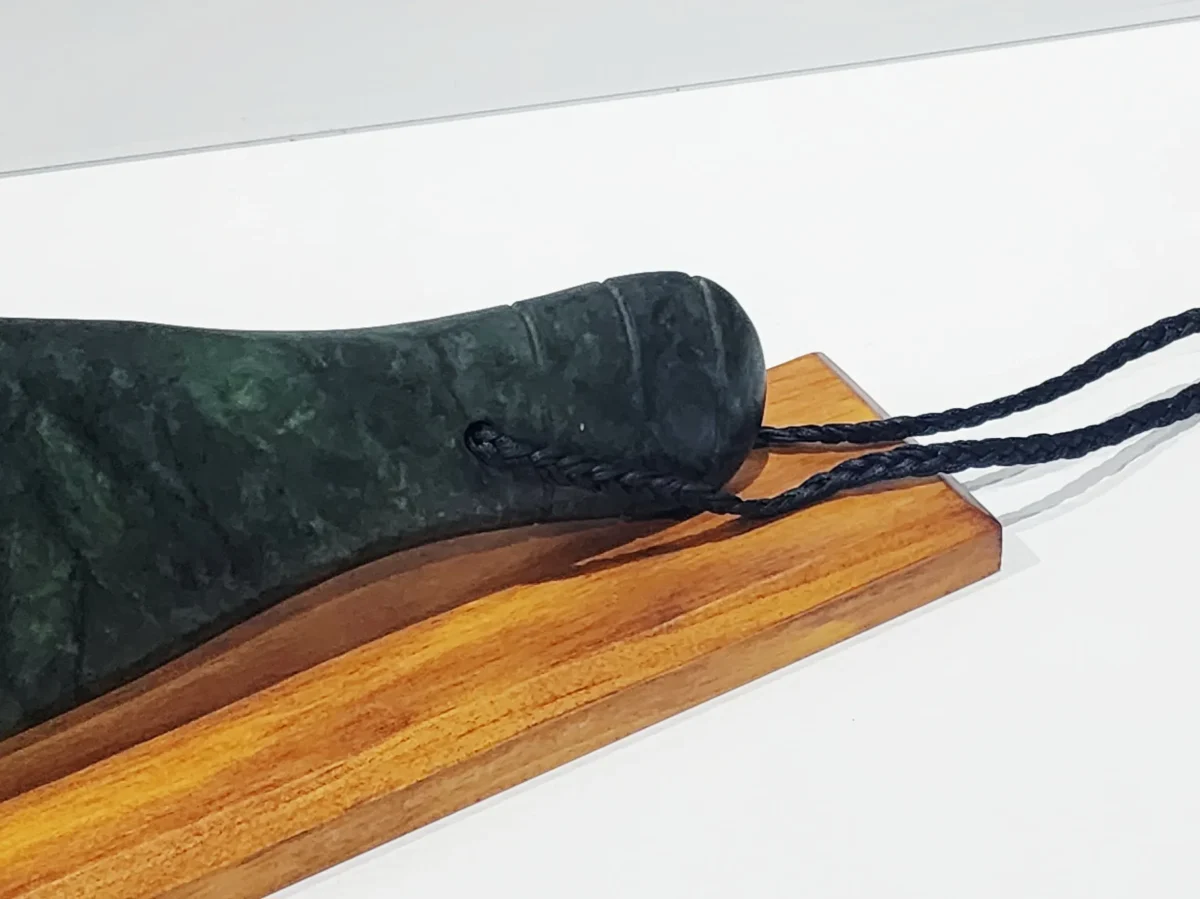 New Zealand Greenstone / Pounamu Mere (370mm Long) with Stand