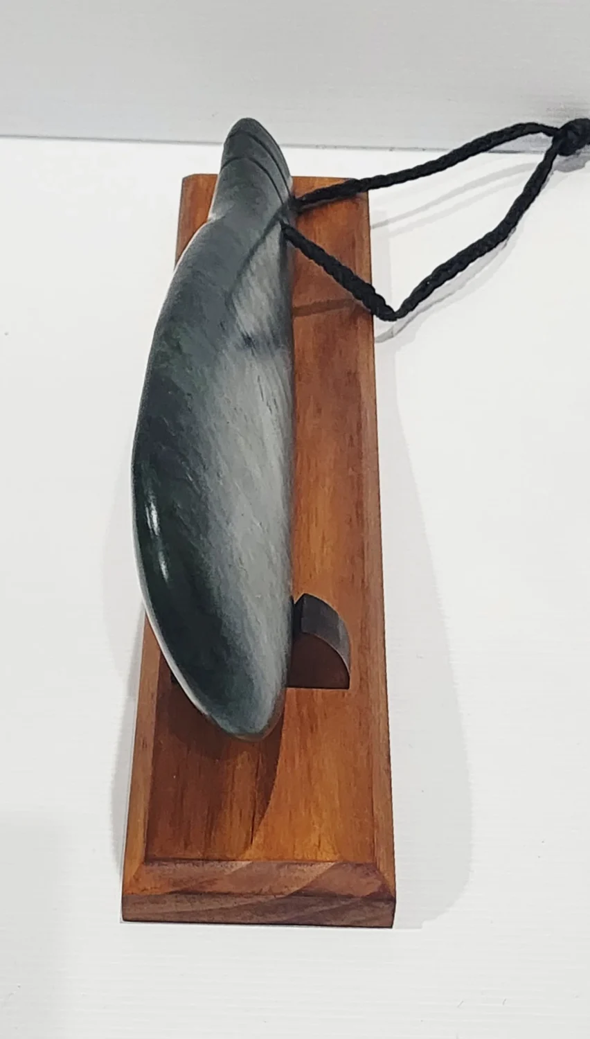 New Zealand Greenstone / Pounamu Mere (370mm Long) with Stand