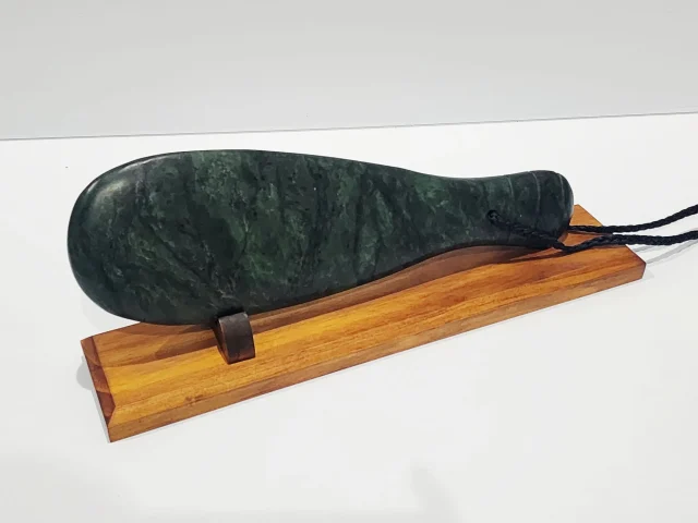 New Zealand Greenstone / Pounamu Mere (370mm Long) with Stand