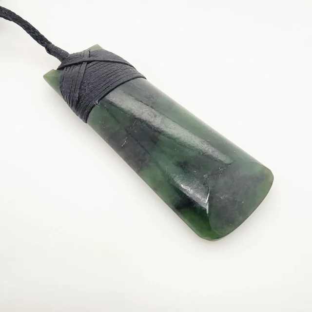 New Zealand Pounamu Bounded Toki Necklace - HPFF60.60G