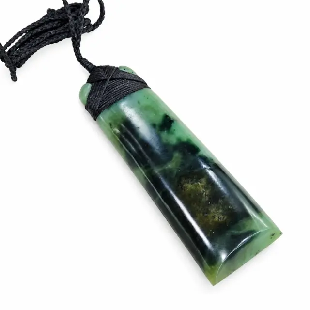 New Zealand Pounamu Classic Bounded Toki Necklace - DWDTOKI2